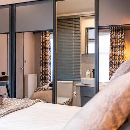 Jjs Lakewood Lodge York