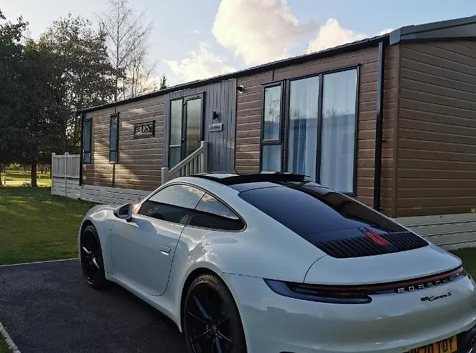 Jjs Lakewood Lodge York